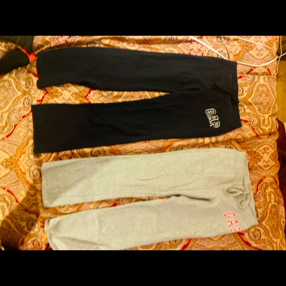 Gap Logo Fleece Sweatpants (2 pairs)